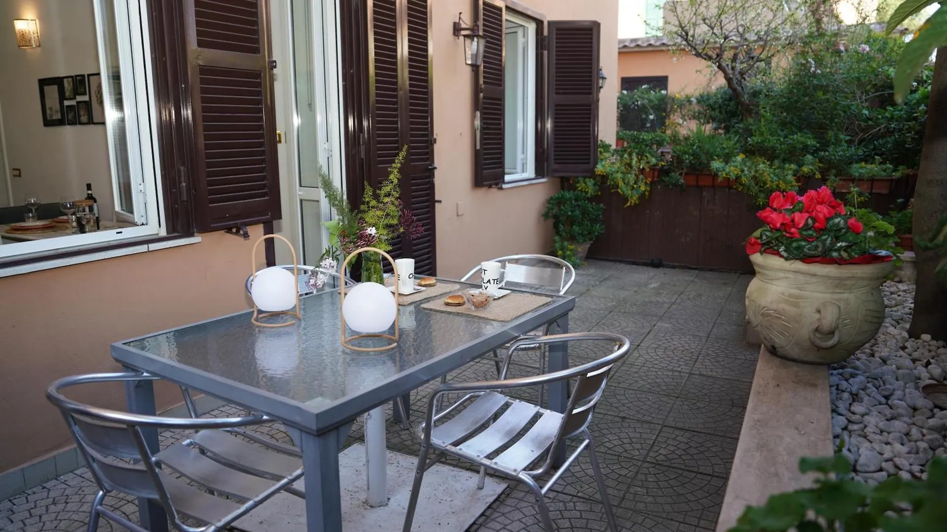 Apartment Casa Due Allori Rome Italy